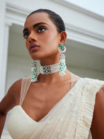 Load image into Gallery viewer, Emerald Pearl Choker