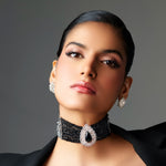 Load image into Gallery viewer, Black Pear Motif Choker