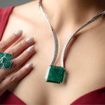 Load image into Gallery viewer, Elysian Emerald Collar