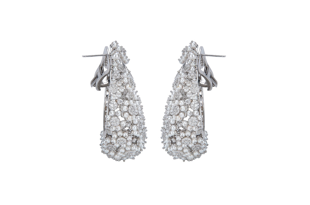 Pearl Elegance Chandbalis