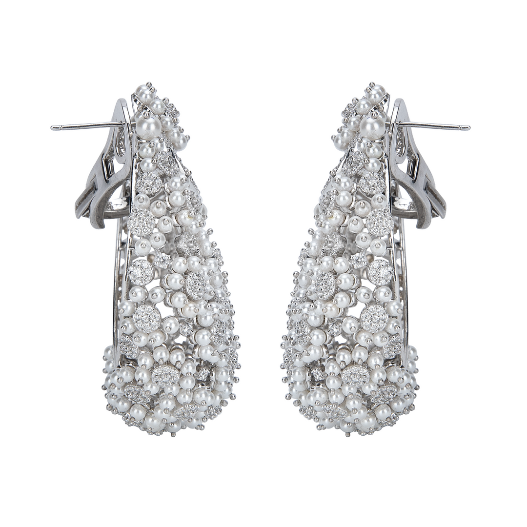 Pearl Elegance Chandbalis